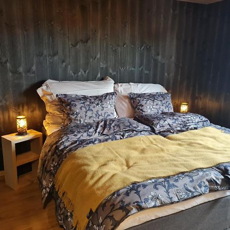 Rorbu Ved Sjoen Villa Bud Ngoại thất bức ảnh